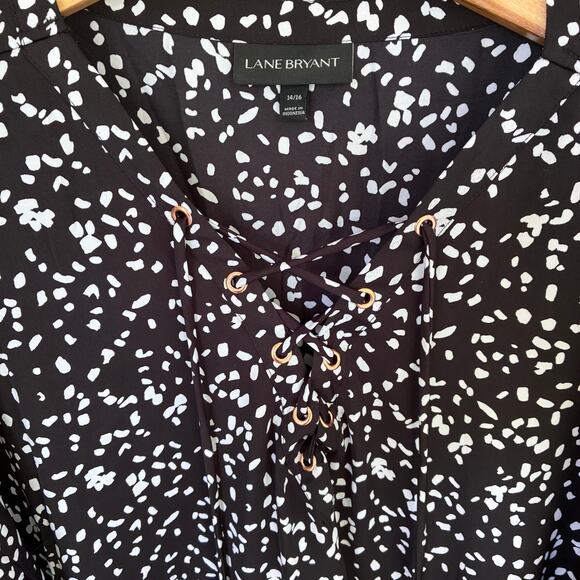 Lane Bryant Top Women's 14/16 Lace-Up Monochrome Short Square Dolman Sleeves - Picture 3 of 6